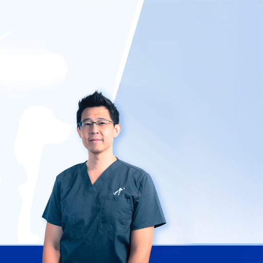 /sites/g/files/fnmzdf3791/files/2025-02/DR_Quach_square_1.jpg